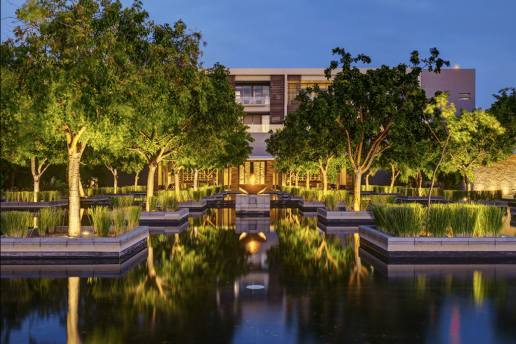 Outdoor night view at the Hotel NIZUC Resort & Spa