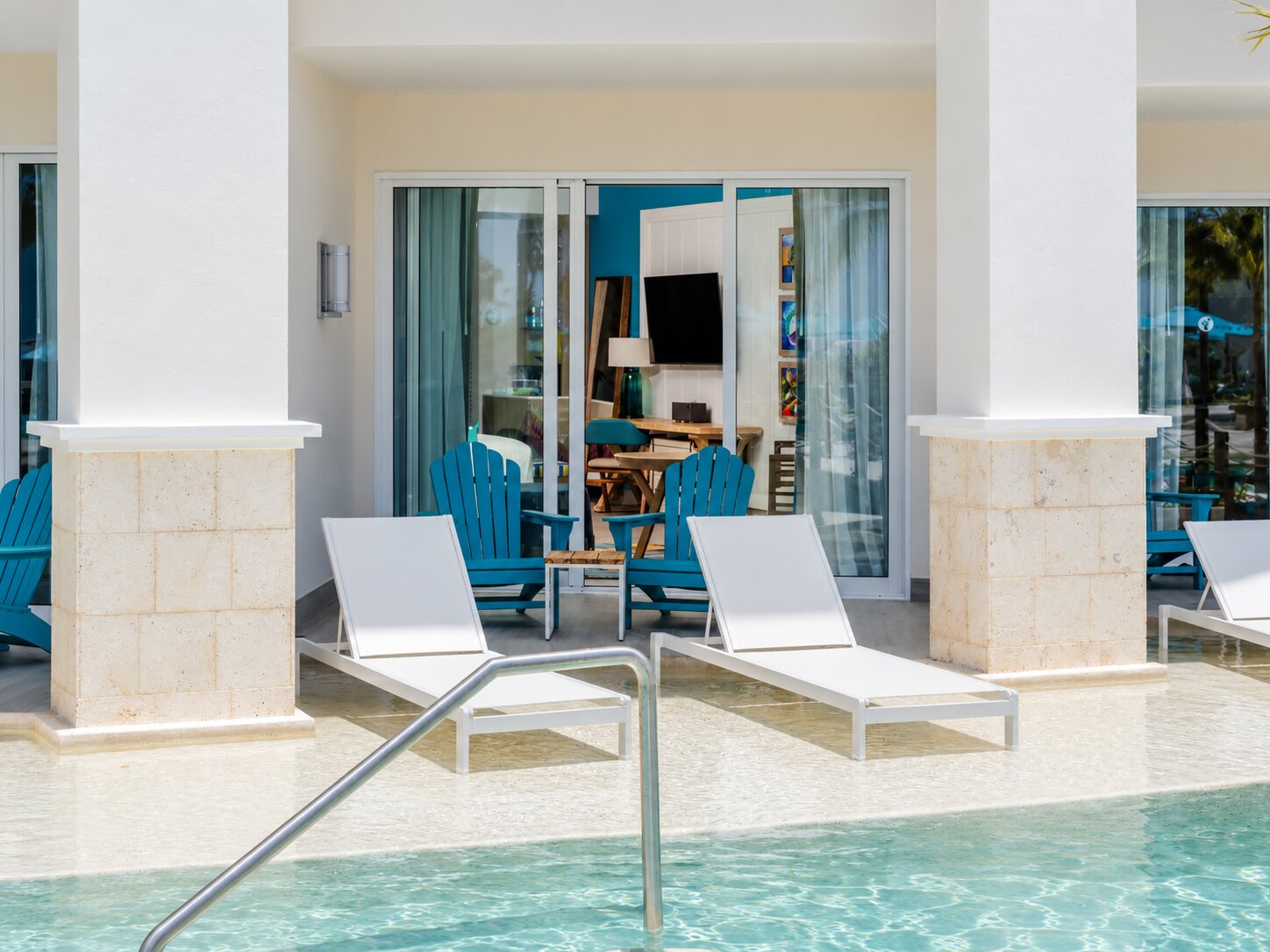 King Paradise Swim-Up Suite patio with direct pool access at Margaritaville Island Reserve Riviera Maya