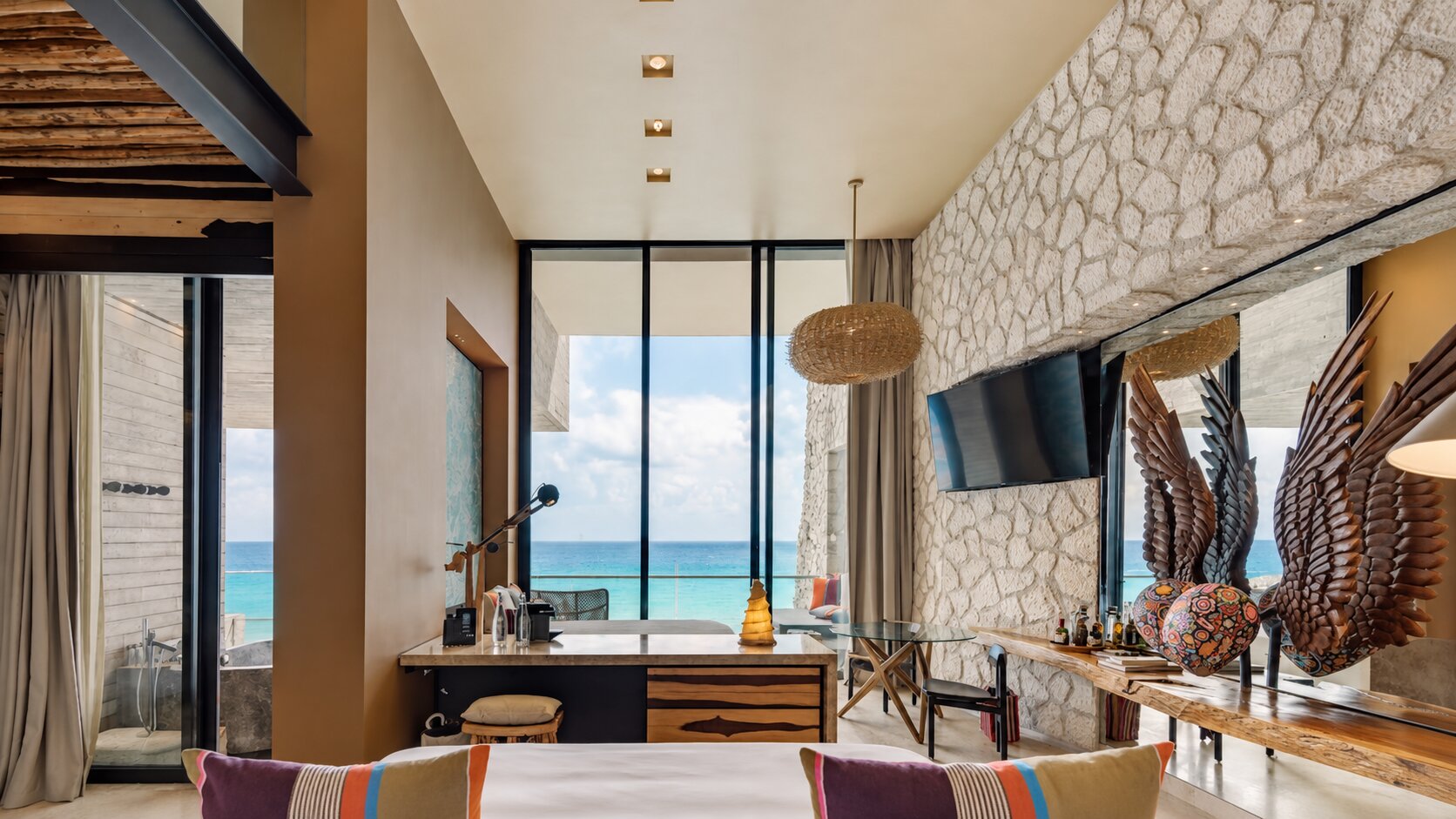 Wellness Ocean Front Suite at La Casa de la Playa