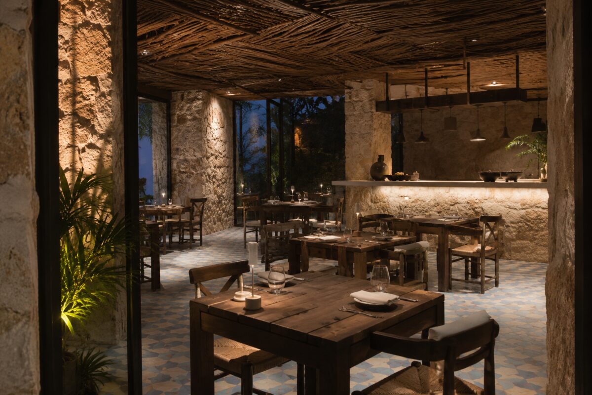 Evening dining room at Xal Restaurant in La Casa de la Playa